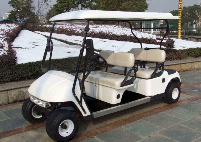 Тележки гольфа человека привода 4 колеса белого цвета сильные 4 электрических с батареей троянец 48В